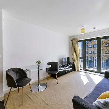 Luxe 1 Bed Flat 5 Mins To Stratford - Free Parking Apartment London Bagian luar foto