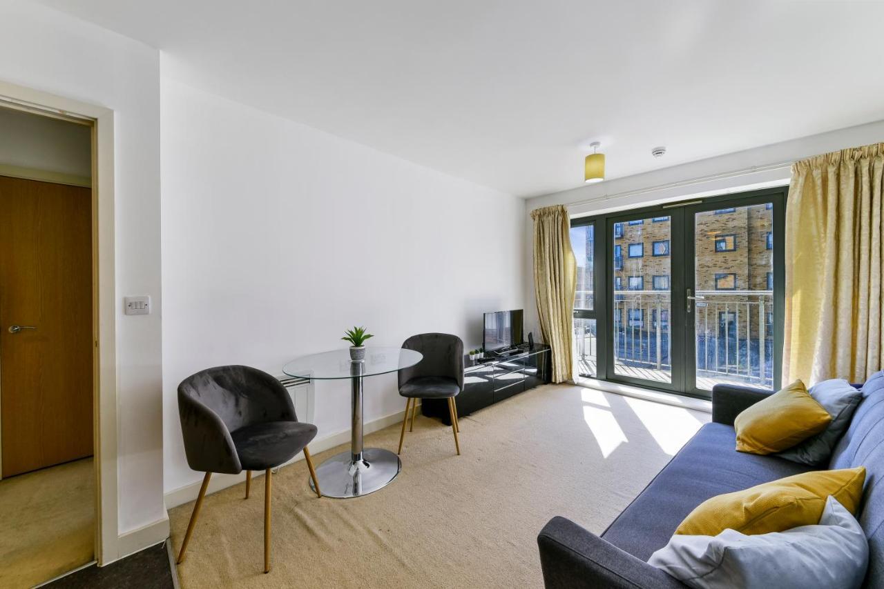 Luxe 1 Bed Flat 5 Mins To Stratford - Free Parking Apartment London Bagian luar foto