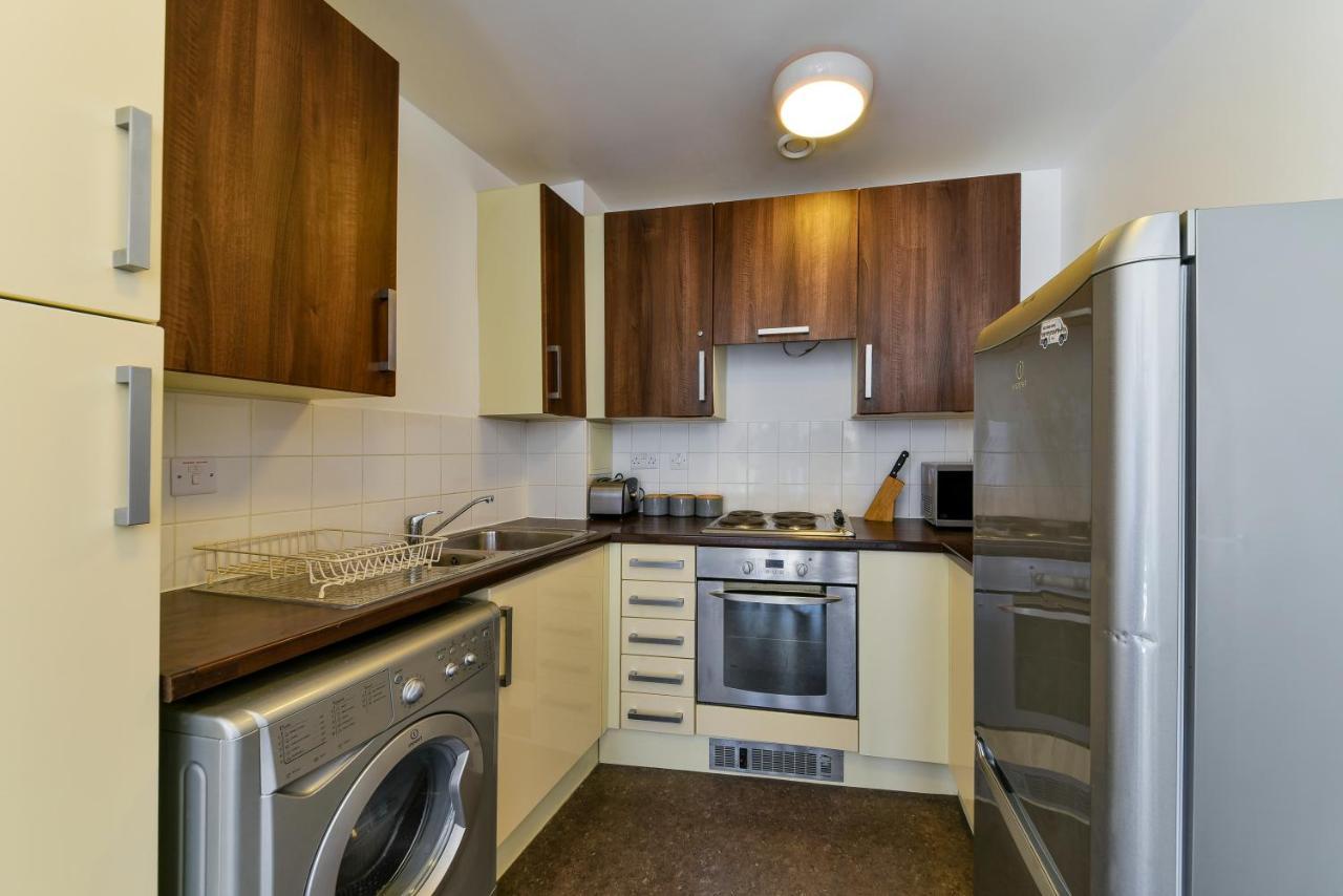 Luxe 1 Bed Flat 5 Mins To Stratford - Free Parking Apartment London Bagian luar foto