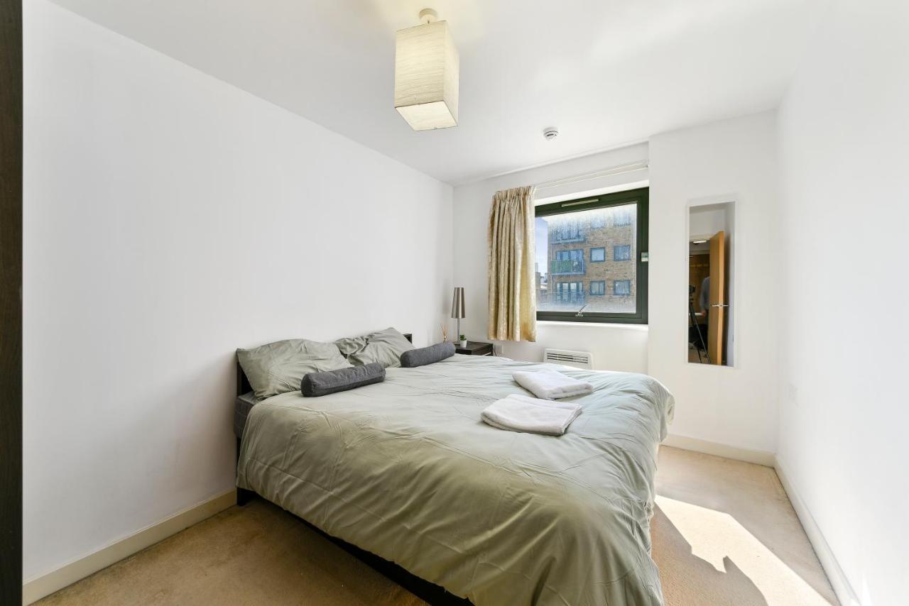 Luxe 1 Bed Flat 5 Mins To Stratford - Free Parking Apartment London Bagian luar foto